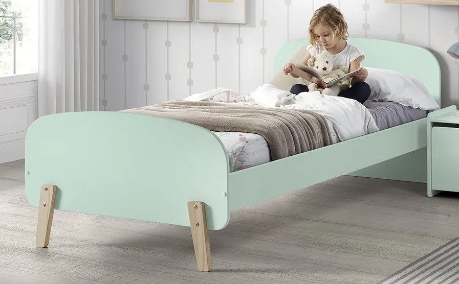 Set KIDDY în verde mentă format dintr-un Pat copii (90x200), noptieră, 2 rafturi de perete (45 și 65 cm) și o bară de siguranță.