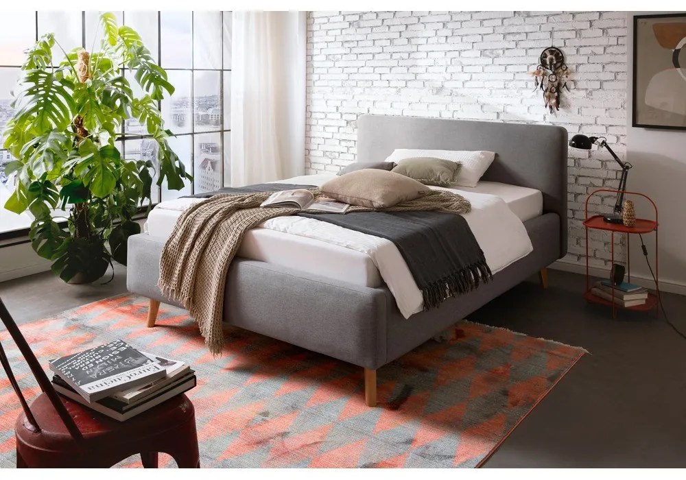 Pat matrimonial gri tapițat cu spațiu de depozitare cu somieră 140x200 cm Mattis – Meise Möbel