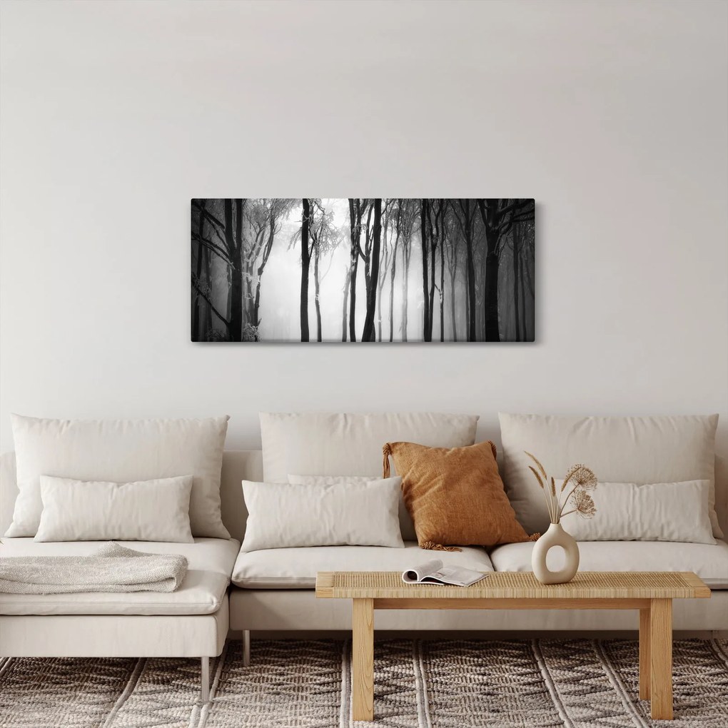 Tablou - Lup în pădurea întunecată (120x50 cm)