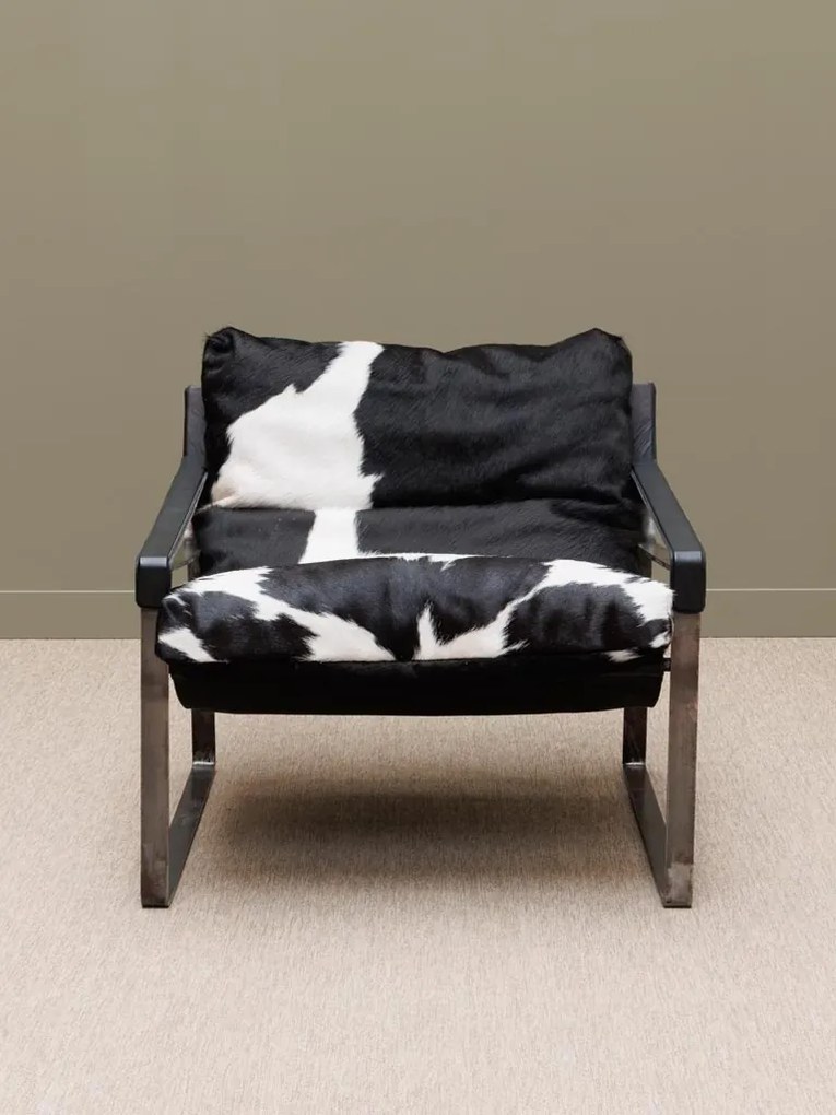 Fotoliu lounge din piele naturală de bovine alb-negru cu structură metalică, „Montaine”