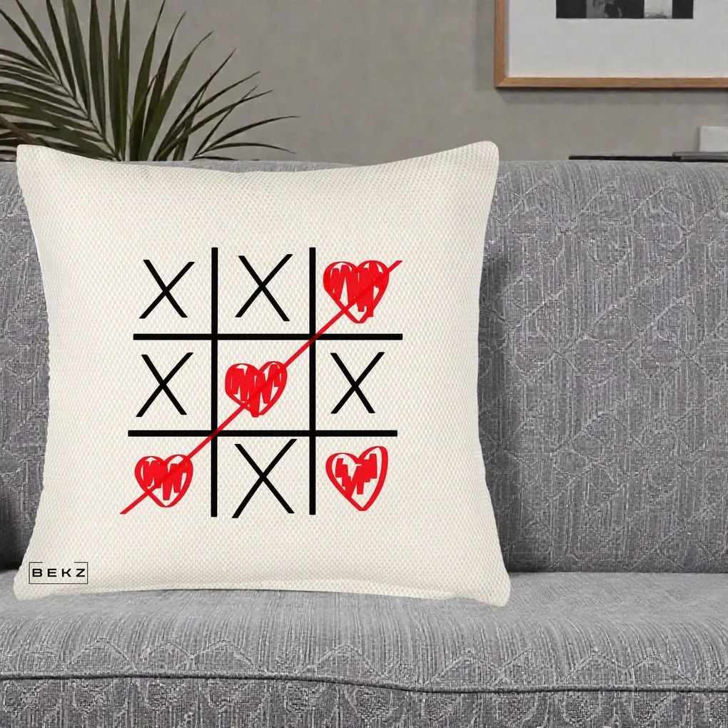 Cadou Romantic - Perna Personalizata Love Joc X si Inima cu Castigator Iubire, 40x40 cm, Crem Reliefat, Husa Detasabila, Perna Inclusa, BEKZ®