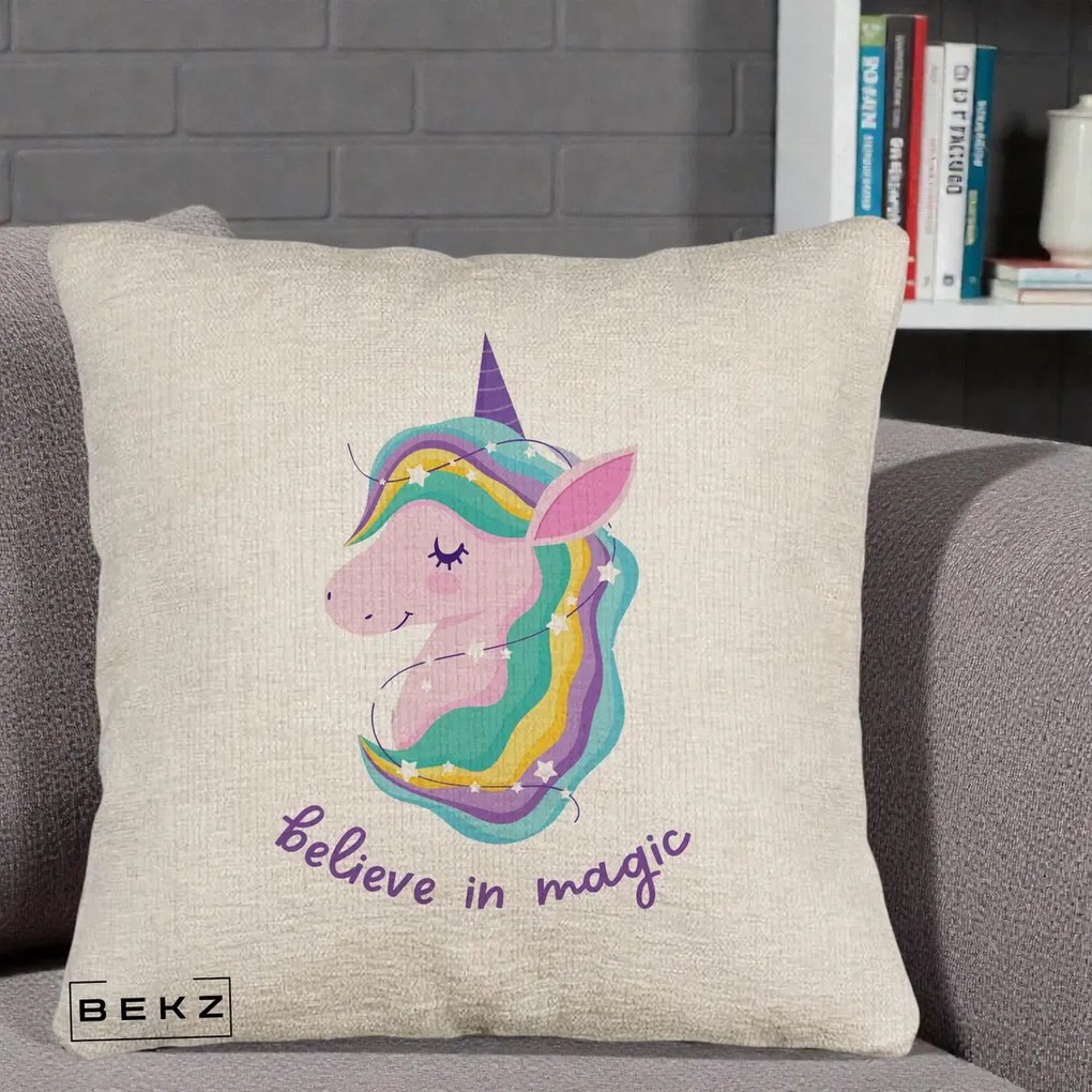 Perna Decorativa Unicorn Believe in Magic, 40x40 cm, Bej Canapea, Husa Detasabila, Perna Inclusa, BEKZ®
