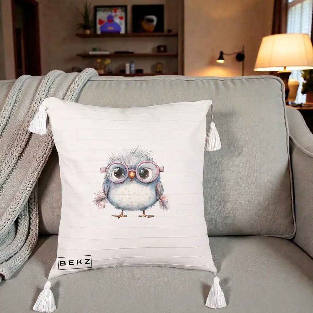 Perna Decorativa Pui Pufos cu Ochelari Roz, 40x40 cm, Bej cu Franjuri, Husa Detasabila, Perna Inclusa, BEKZ®