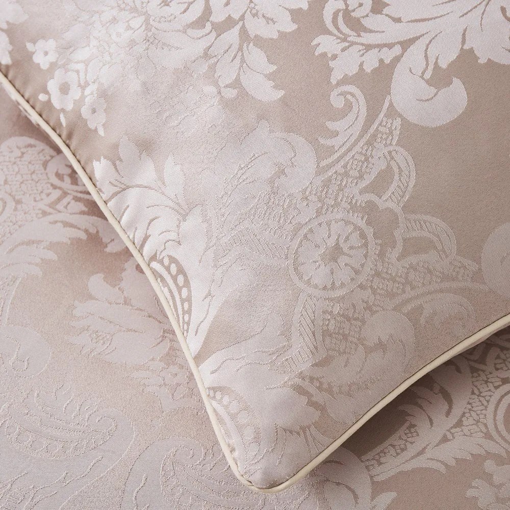 Pernă decorativă din damasc 43x43 cm Damask Jacquard – Catherine Lansfield