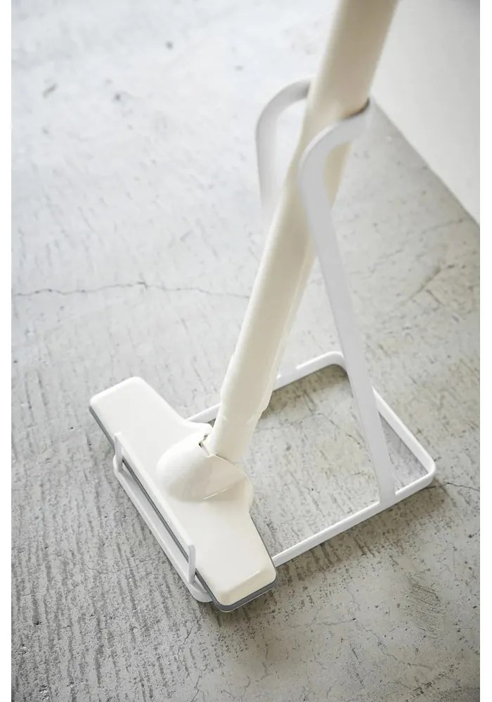 Suport pentru aspirator Tower – YAMAZAKI