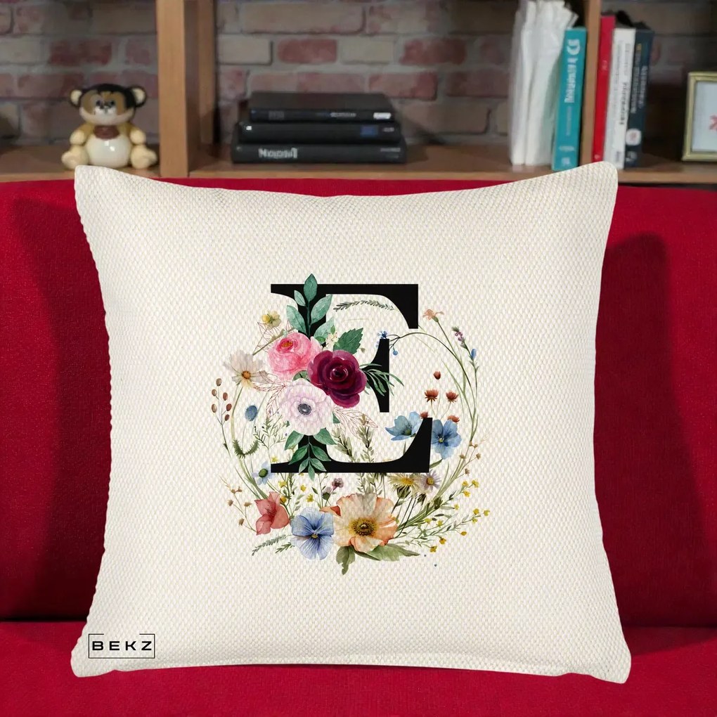 Cadou Personalizat - Perna Personalizata Monogram Litera E cu Flori Acuarela, 40x40 cm, Crem Reliefat, Husa Detasabila, Perna Inclusa, BEKZ®