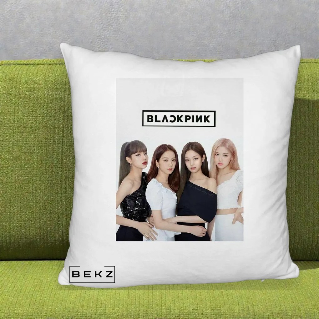 Perna Personalizata K-pop BLACKPINK Foto Grup-Negru, 40x40 cm, Alb Pufos, Husa Detasabila, Perna Inclusa, BEKZ®
