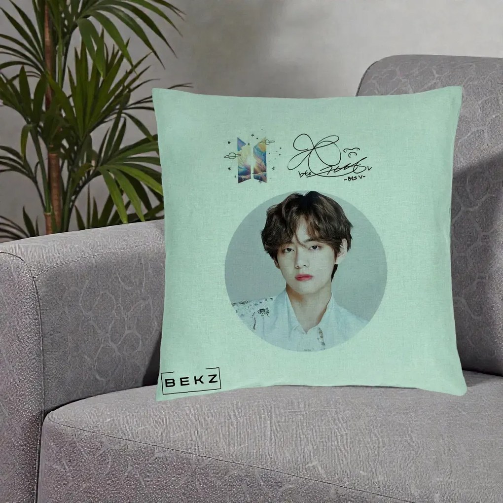 Perna Personalizata K-pop BTS V Taehyung Portret Cerc Autograf, 40x40 cm, Verde Menta, Husa Detasabila, Perna Inclusa, BEKZ®