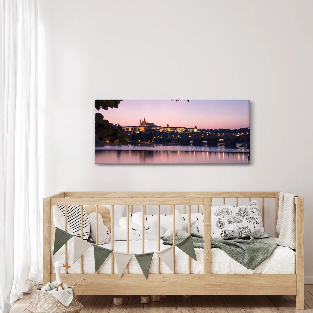 Tablou cu palatul din Praga și Vltava (120x50 cm)