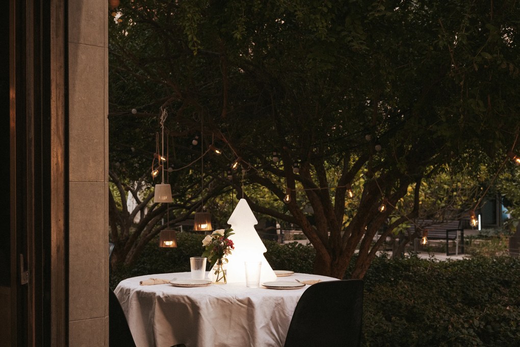 Lampă de podea de Crăciun albă 40cm cu LED solar și RGBW reîncărcabil - Pinus