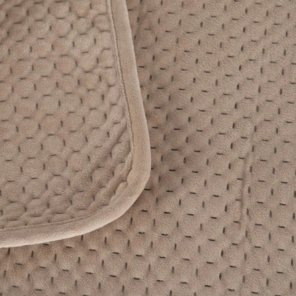 Cuvertură bej matlasată din catifea 180x260 cm – Ixia