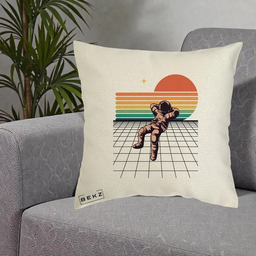 Perna Decorativa Astronaut Retro Space, 40x40 cm, Ecru, Husa Detasabila, Perna Inclusa, BEKZ®