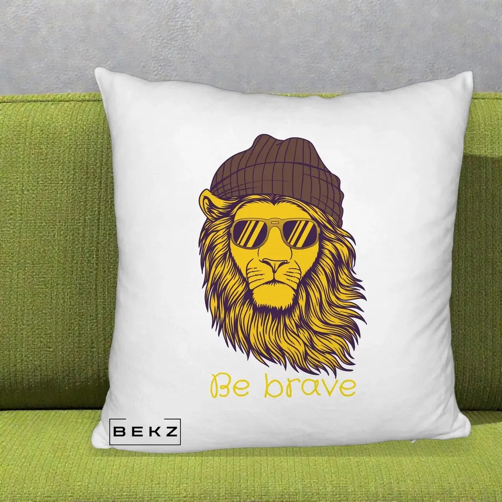 Perna Decorativa Leu Hipster Be Brave, 40x40 cm, Alb Pufos, Husa Detasabila, Perna Inclusa, BEKZ®