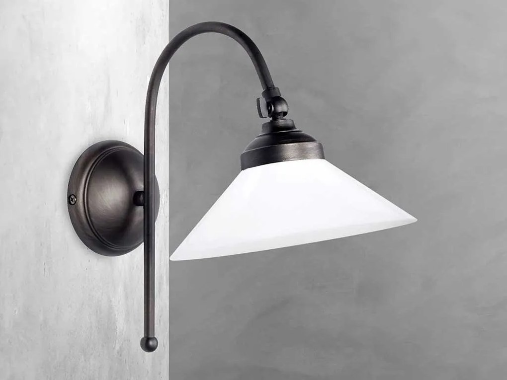 Aplica de perete din alama si sticla design vintage Sofia