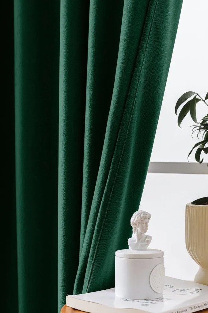 Draperie opaca verde inchis VELVET 140x250 cm Agatat: Inele metalice