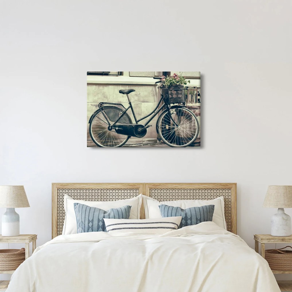 Tablou - Bicicleta de epocă cu flori (90x60 cm)