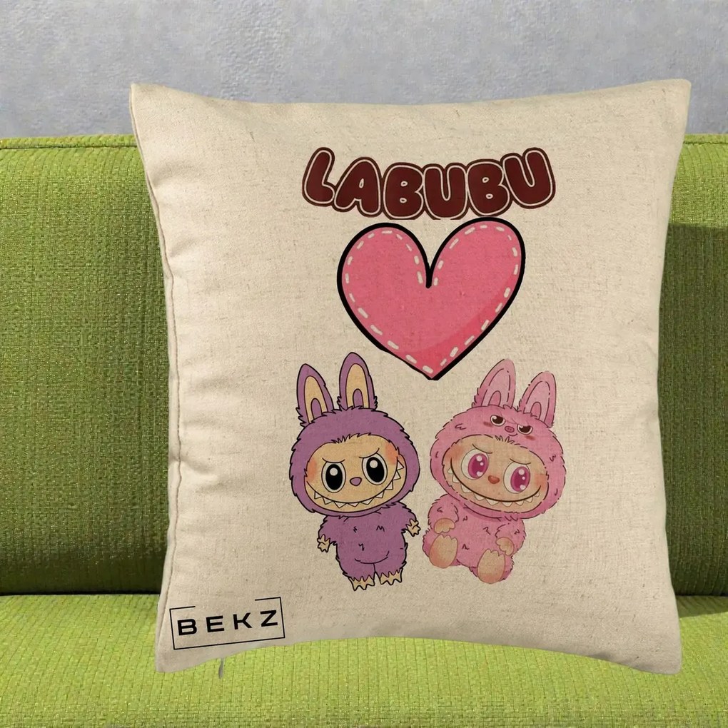 Perna Personalizata Labubu Cuplu Inima, 40x40 cm, Bej, Husa Detasabila, Perna Inclusa, BEKZ®