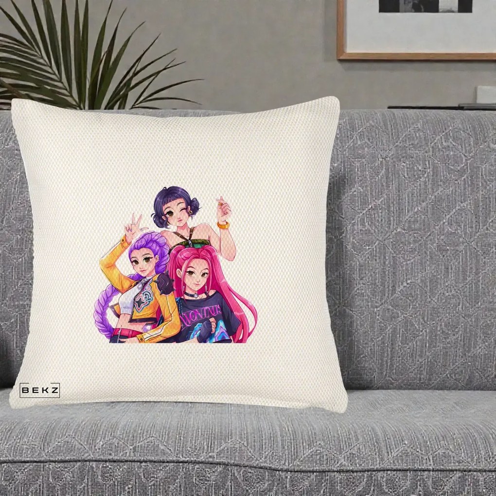 Perna Personalizata K-pop HUNTRX Trio Animat Fete Foto, 40x40 cm, Crem Reliefat, Husa Detasabila, Perna Inclusa, BEKZ®