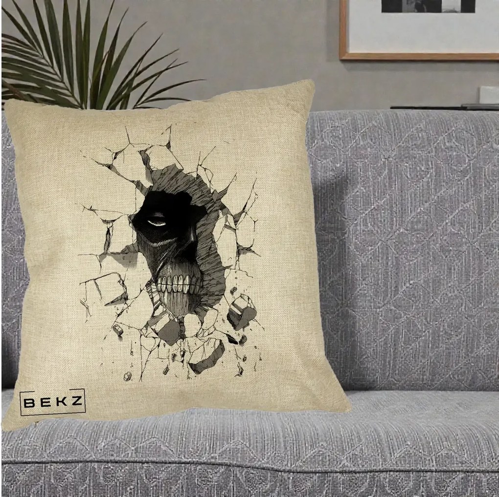 Perna Personalizata Attack on Titan Titan Crapand Zidul, 40x40 cm, Crem, Husa Detasabila, Perna Inclusa, BEKZ®