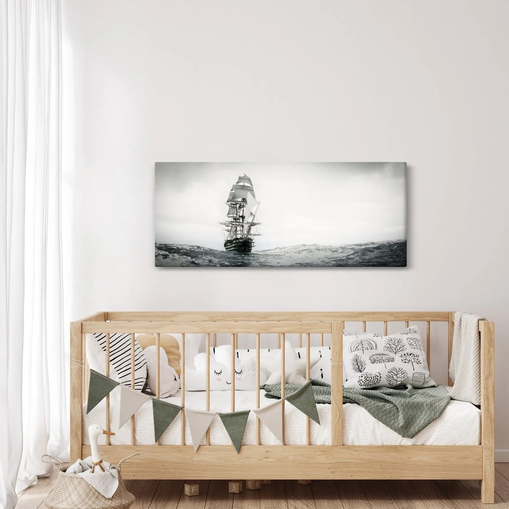 Tablou - O navă care navighează pe ocean (120x50 cm)