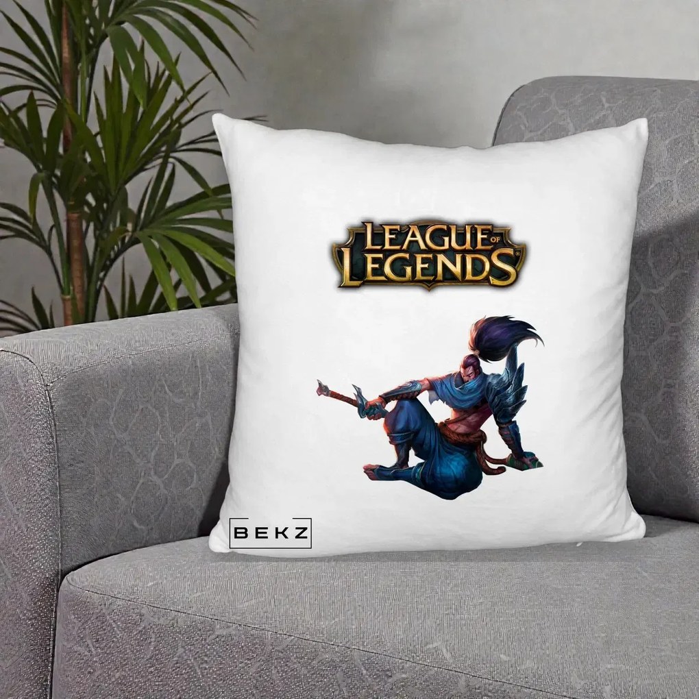 Perna Personalizata League of Legends Yasuo, 40x40 cm, Alb Pufos, Husa Detasabila, Perna Inclusa, BEKZ®