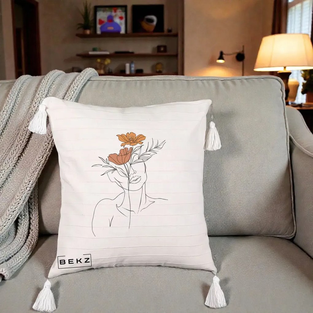 Perna Decorativa Portret Feminin Doua Flori, 40x40 cm, Bej cu Franjuri, Husa Detasabila, Perna Inclusa, BEKZ®