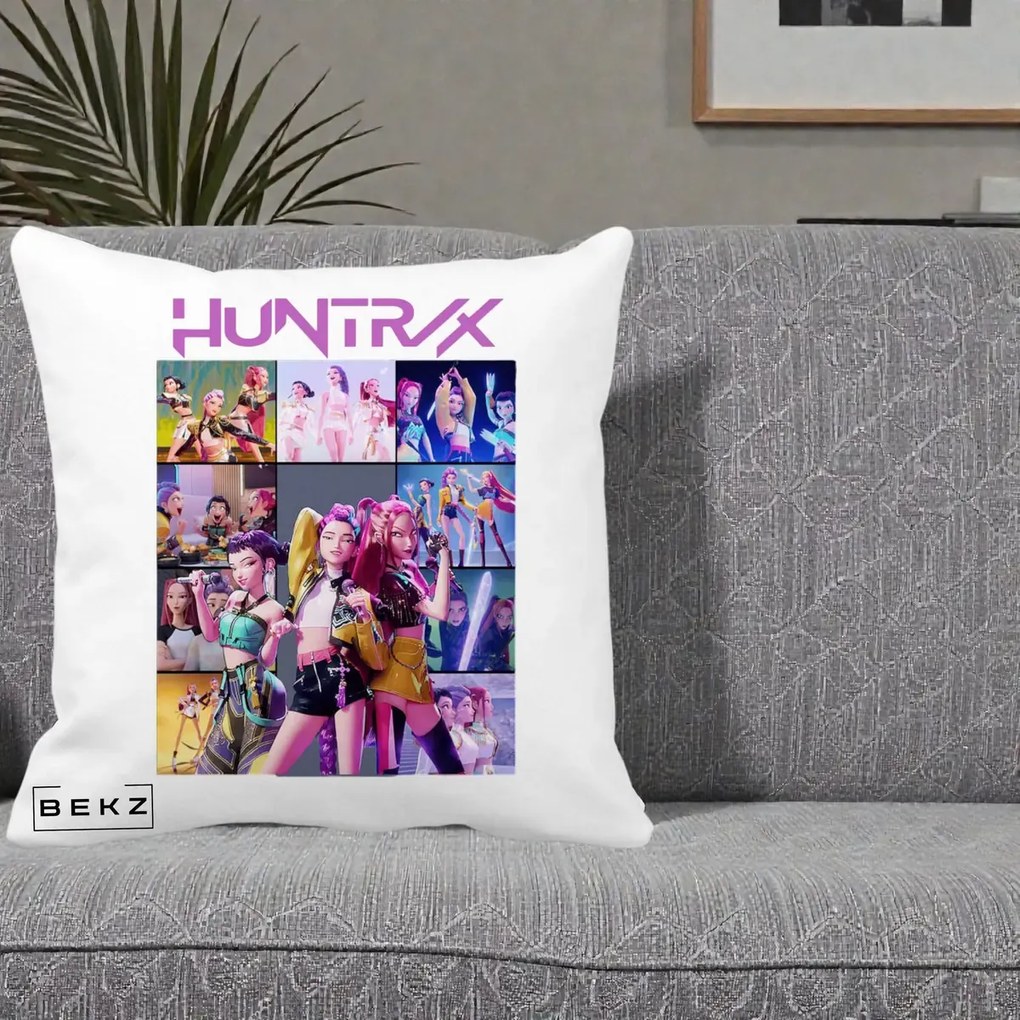 Perna Personalizata K-pop HUNTRX Colaj Animat Foto Grup, 40x40 cm, Alba Mata, Husa Detasabila, Perna Inclusa, BEKZ®