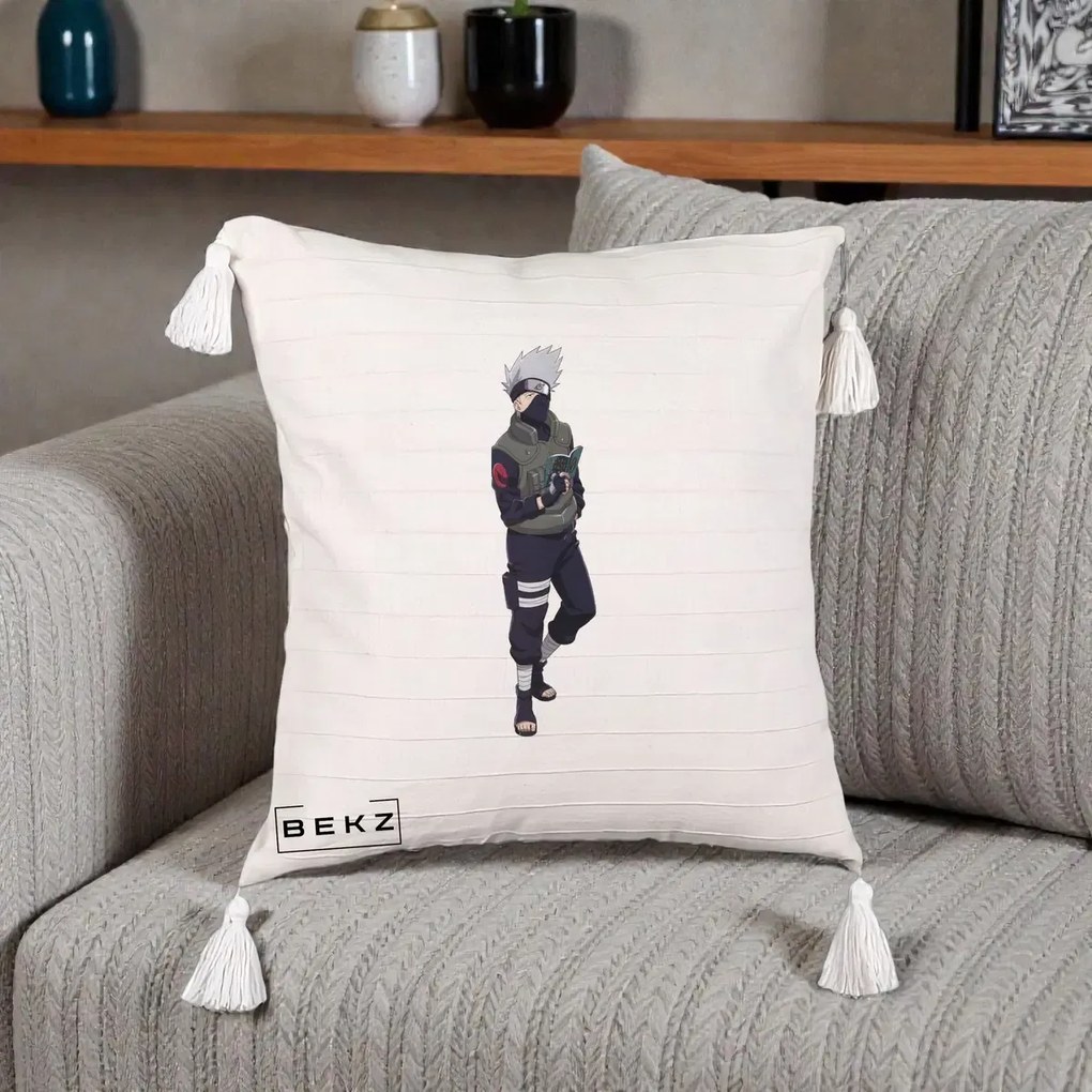Perna Personalizata Naruto Kakashi Hatake Portret Complet, 40x40 cm, Bej cu Franjuri, Husa Detasabila, Perna Inclusa, BEKZ®