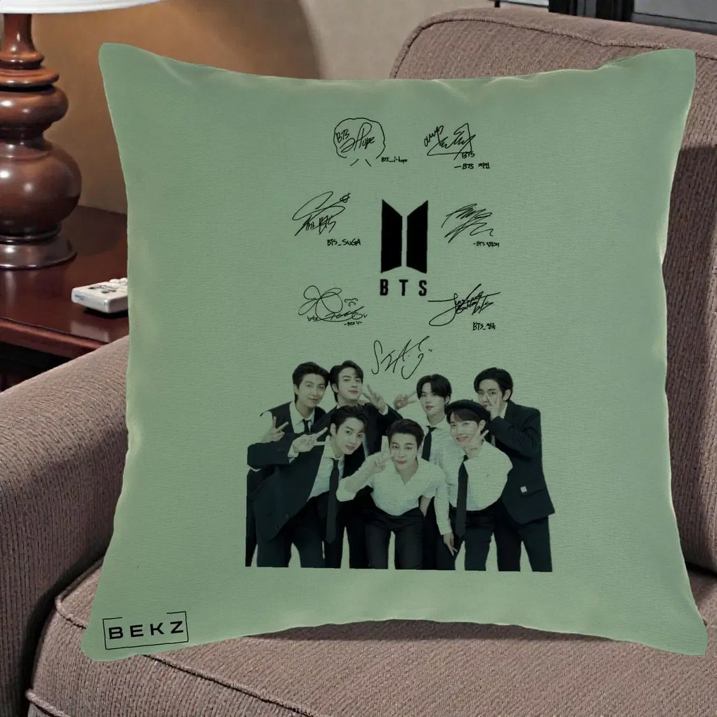 Perna Personalizata K-pop BTS Autografe Toti Membrii cu Fotografie, 40x40 cm, Verde, Husa Detasabila, Perna Inclusa, BEKZ®