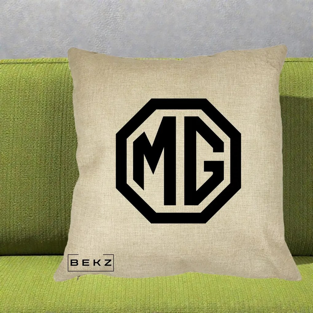 Perna Personalizata cu emblema MG, 40x40 cm, Crem, Husa Detasabila, Perna Inclusa, BEKZ®