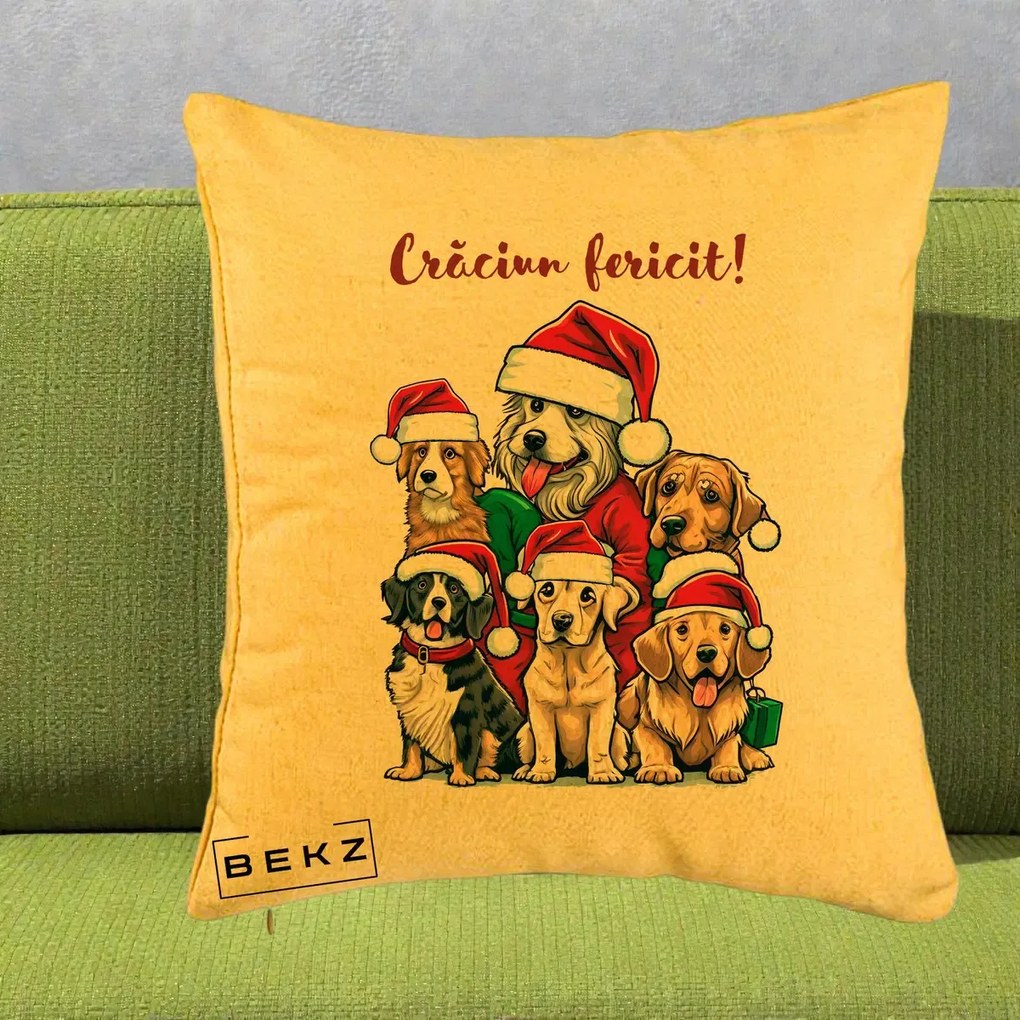 Perna Decorativa Caini cu Bonete Craciun Fericit, 40x40 cm, Galben, Husa Detasabila, Perna Inclusa, BEKZ®