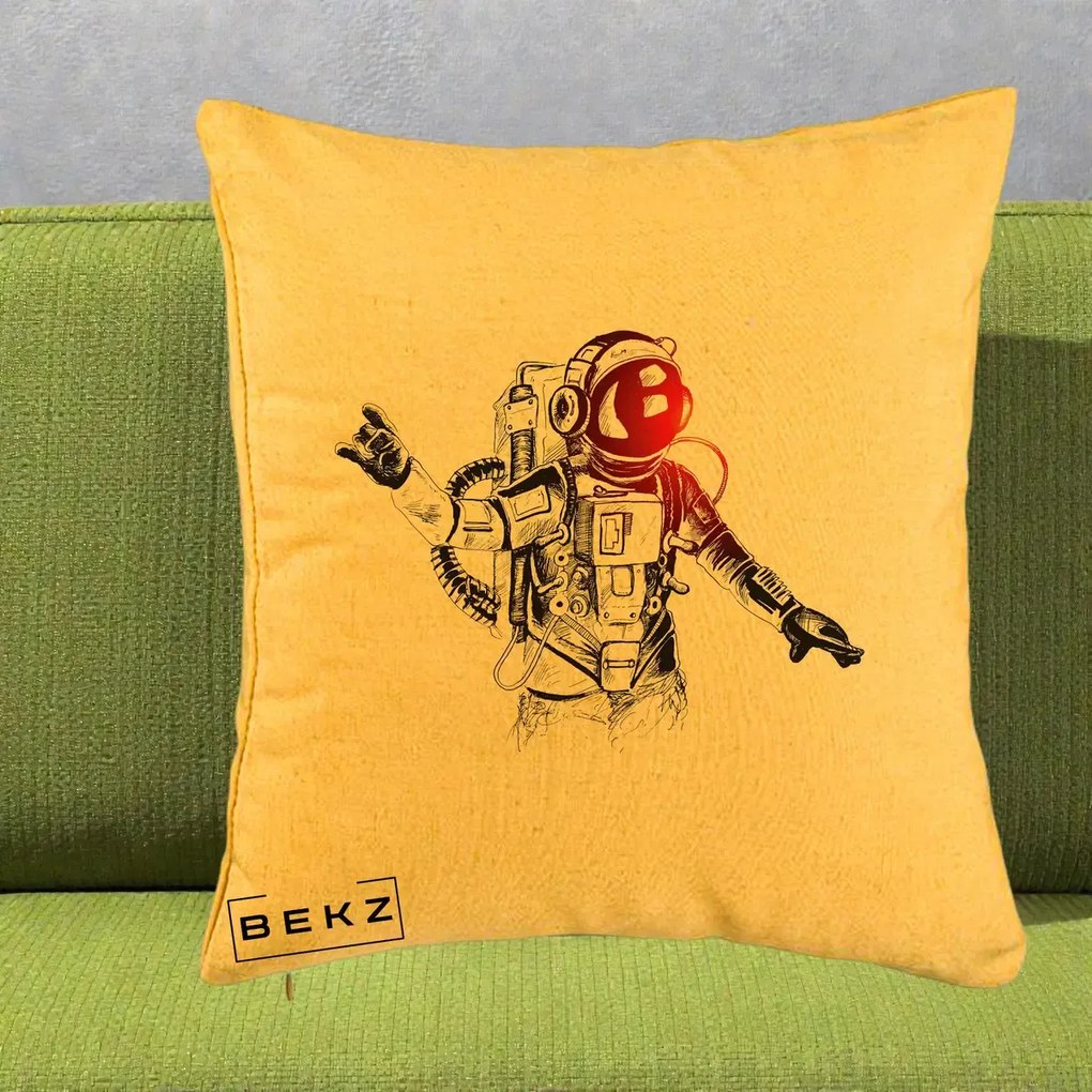 Perna Decorativa Astronaut Rock Sketching, 40x40 cm, Galben, Husa Detasabila, Perna Inclusa, BEKZ®