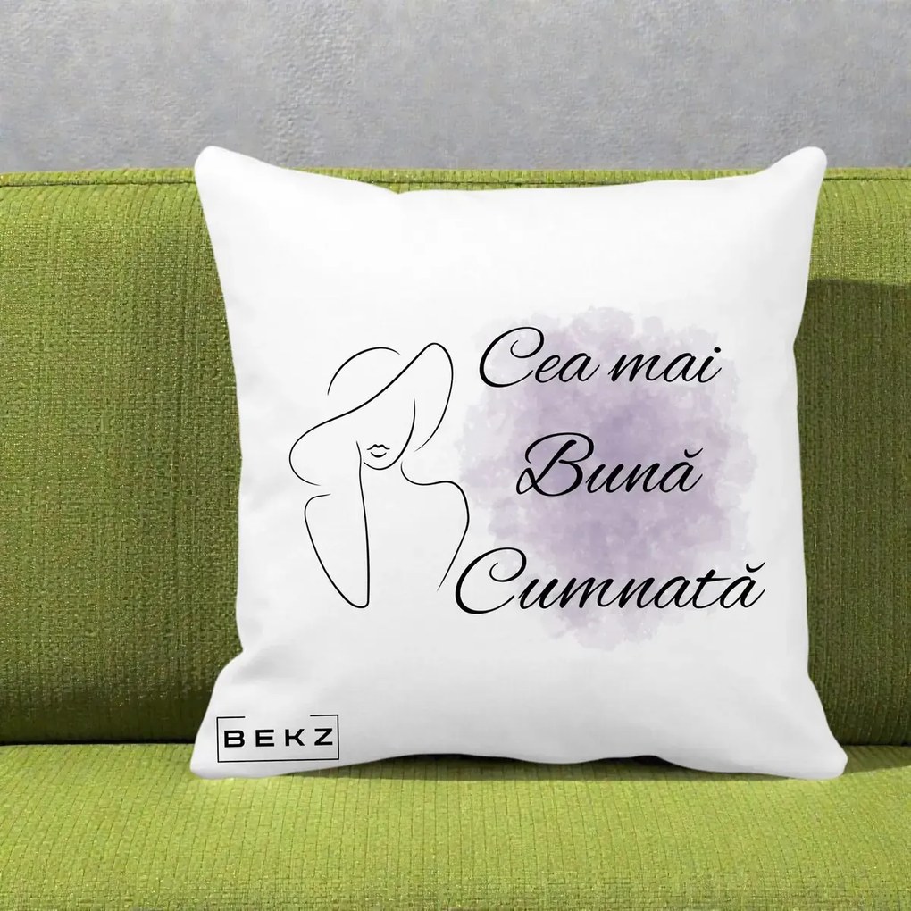 Cadou pentru Cumnata - Perna Personalizata Cea mai Buna Cumnata cu Silueta Dama si Pete Violet, 40x40 cm, Alba Mata, Husa Detasabila, Perna Inclusa, BEKZ®