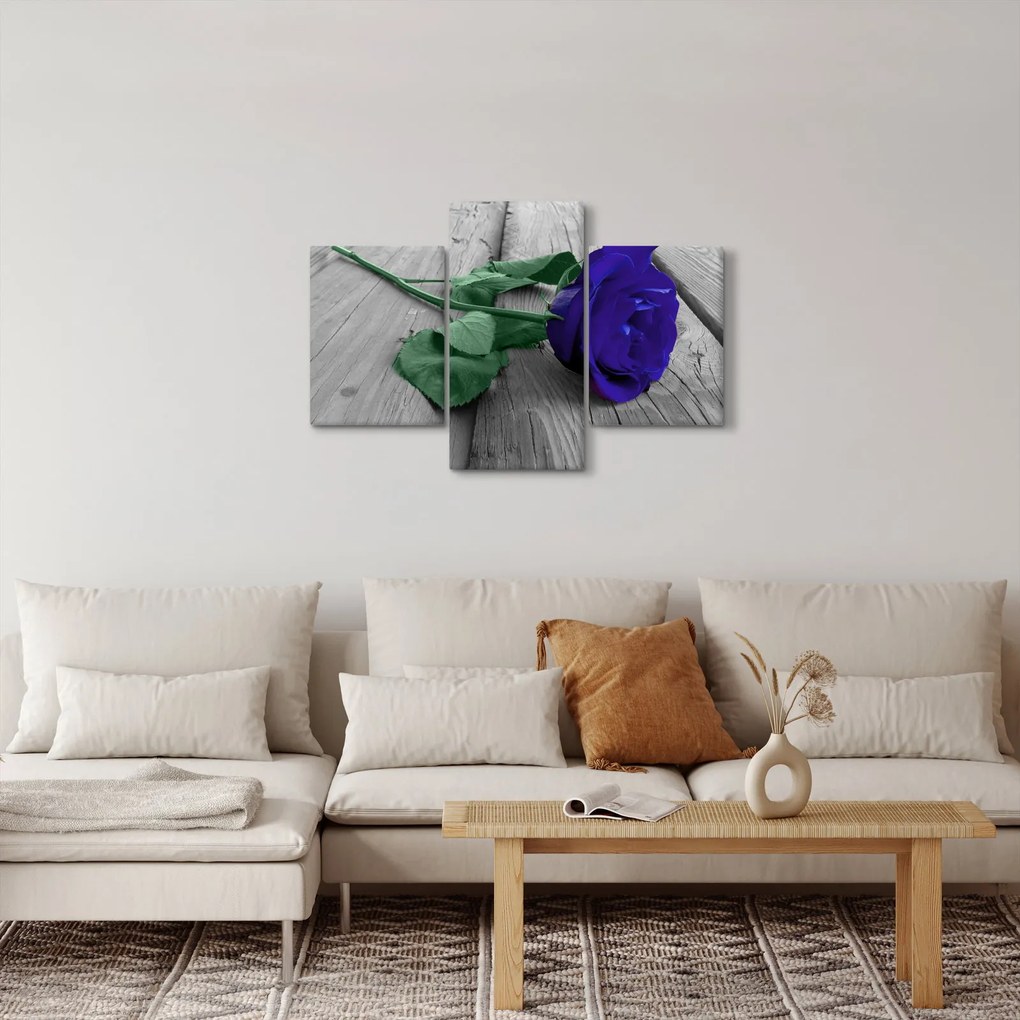 Tablou - Trandafir albastru cu tulpina verde (90x60 cm)