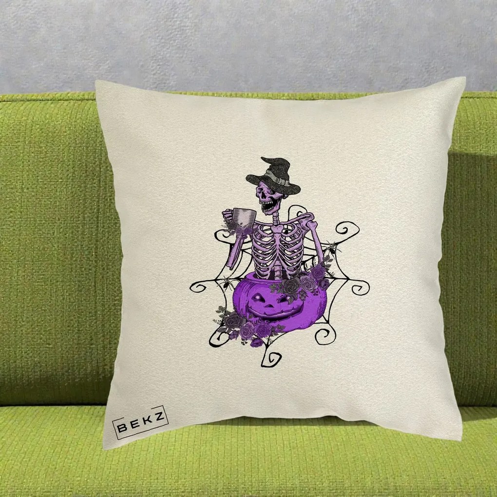 Perna Decorativa Schelet Vrajitor cu Dovleac Violet Halloween, 40x40 cm, Ecru, Husa Detasabila, Perna Inclusa, BEKZ®