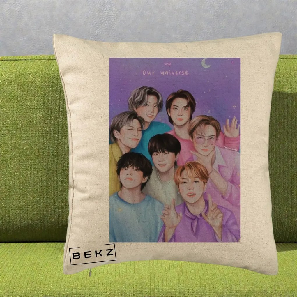 Perna Personalizata K-pop BTS Our Universe Fanart Violet Pastel, 40x40 cm, Bej, Husa Detasabila, Perna Inclusa, BEKZ®