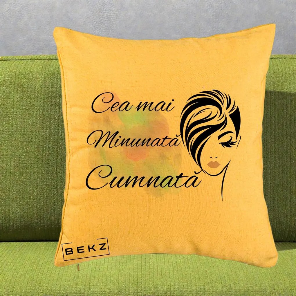 Cadou pentru Cumnata - Perna Personalizata Cea mai Minunata Cumnata cu Silueta Dama si Pete Multicolor, 40x40 cm, Galben, Husa Detasabila, Perna Inclusa, BEKZ®