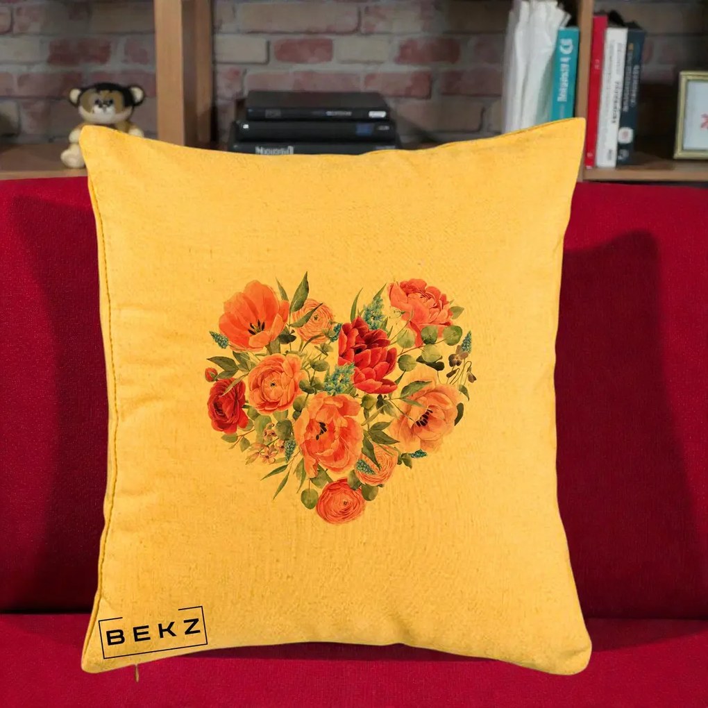 Perna Decorativa Inima din Bujori Acuarela, 40x40 cm, Galben, Husa Detasabila, Perna Inclusa, BEKZ®