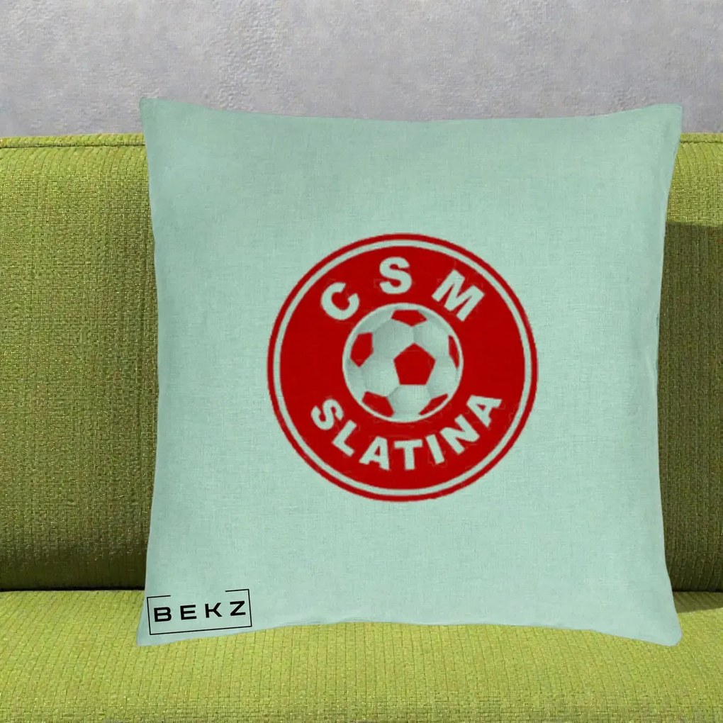 Perna Personalizata CSM Slatina Fotbal, 40x40 cm, Verde Menta, Husa Detasabila, Perna Inclusa, BEKZ®
