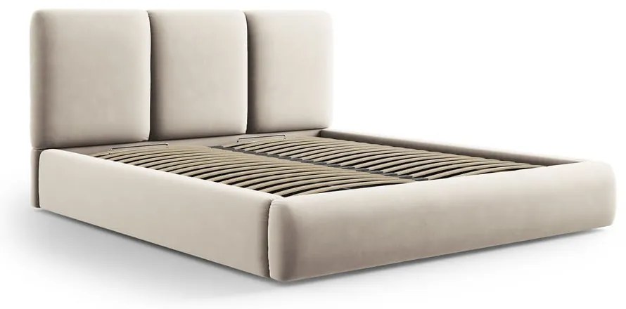 Pat matrimonial crem tapițat din catifea cu spațiu de depozitare cu somieră 140x200 cm Brody – Mazzini Beds