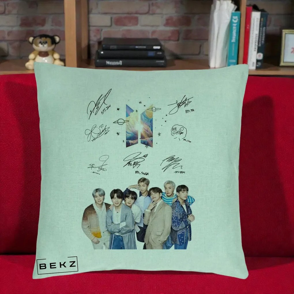Perna Personalizata K-pop BTS Autografe Toti Membrii Fotografie, 40x40 cm, Verde Menta, Husa Detasabila, Perna Inclusa, BEKZ®