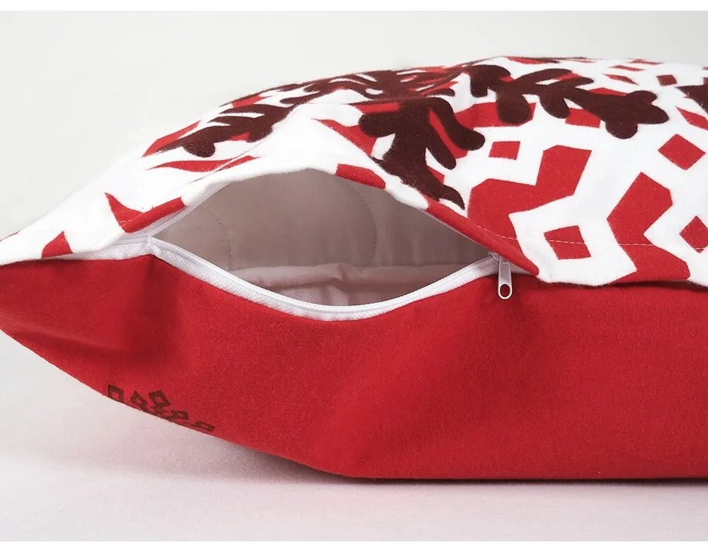 B.E.S. Petrovice Lenjerie de pat din flanelă Roșuiarna de basm, 140 x 200 cm, 70 x 90 cm