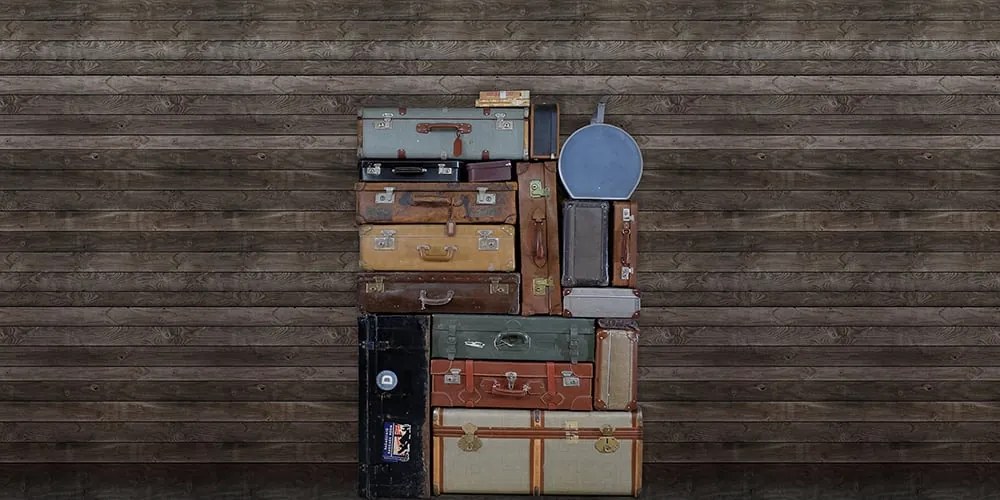 Tapet STACKED SUITCASES, PILE