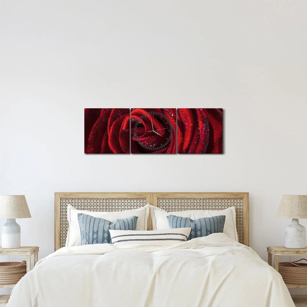 Tablou - Trandafir roșu cu picături de rouă (cu ceas) (90x30 cm)