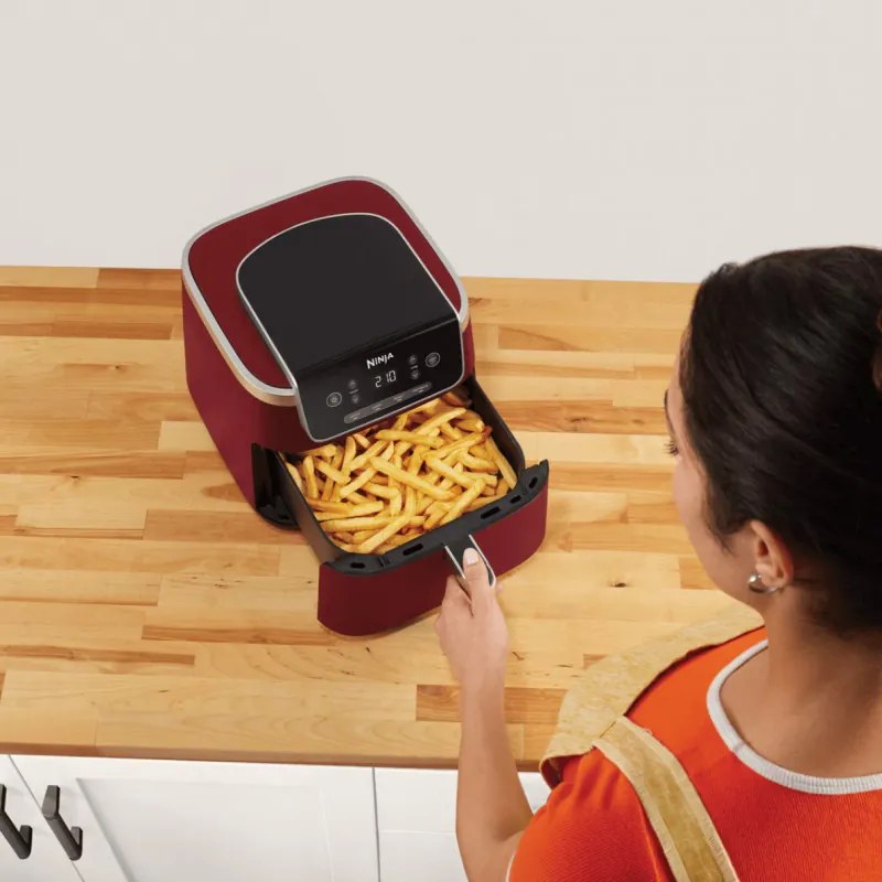 Friteuza cu aer cald Ninja AF140EUCM PRO, 1750W, 4.7 L, 40-240°C, 4 programe, Timer, AirCrisp, Acoperire antiaderenta, Bordeaux