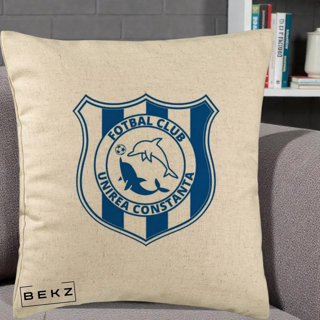 Perna Personalizata FC Unirea Constanta Fotbal, 40x40 cm, Bej, Husa Detasabila, Perna Inclusa, BEKZ®