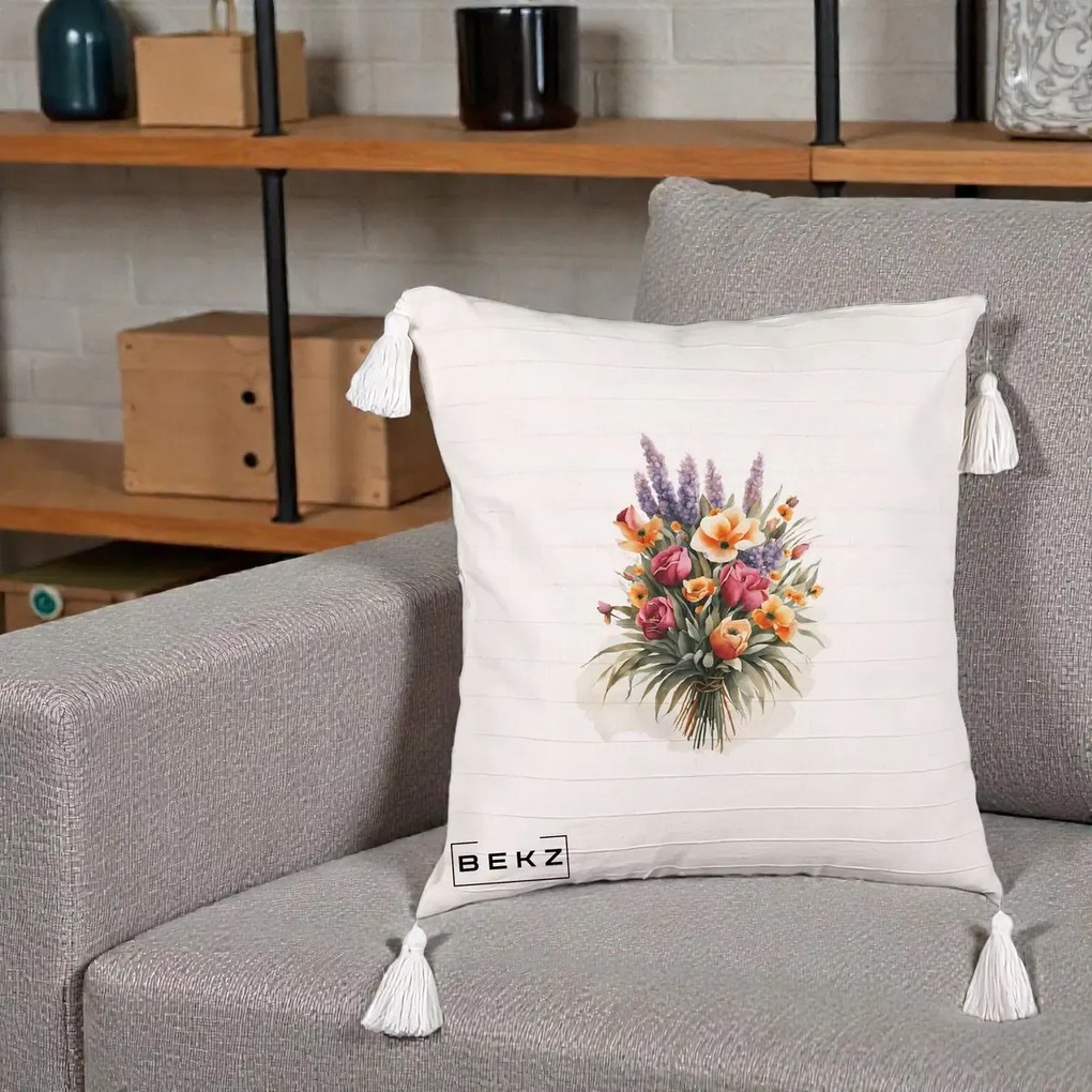 Perna Decorativa Buchet Mixt Acuarela Lavanda-Trandafiri, 40x40 cm, Bej cu Franjuri, Husa Detasabila, Perna Inclusa, BEKZ®