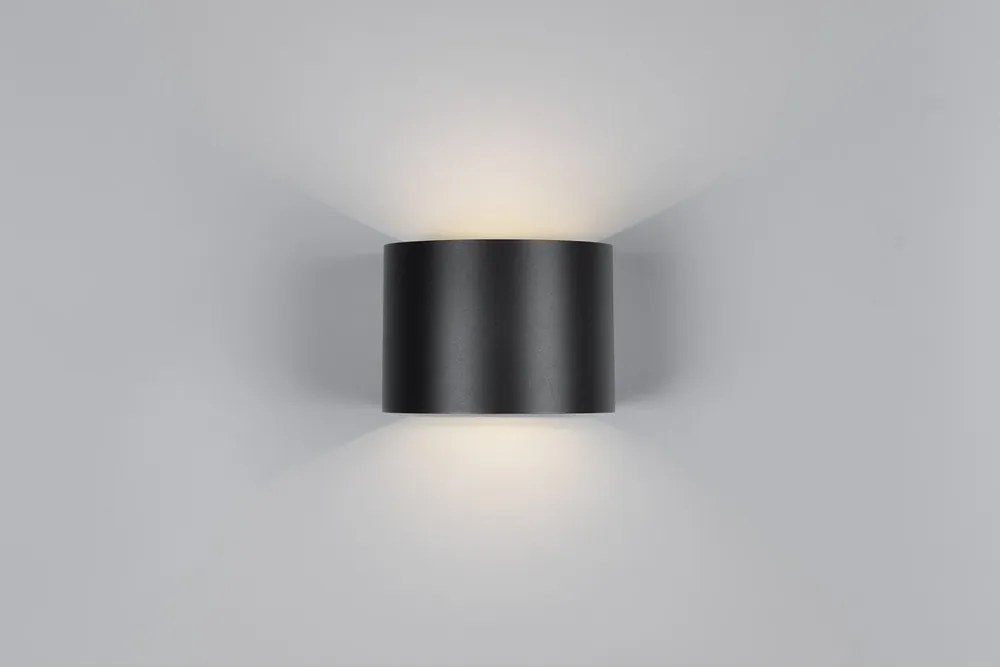 Corp de iluminat pentru exterior LED de perete cu senzor de mișcare cu USB (înălțime 10 cm) Genie – Reality