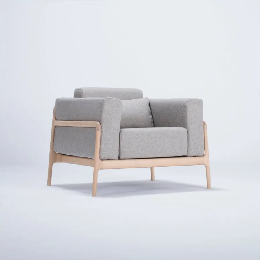 Fotoliu din lemn de stejar Gazzda Fawn, gri