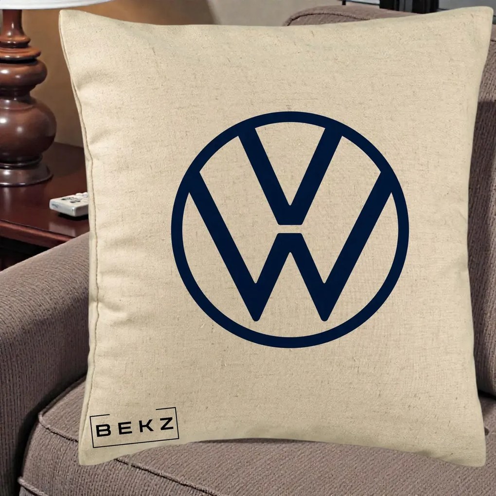 Perna Personalizata cu emblema Volkswagen, 40x40 cm, Bej, Husa Detasabila, Perna Inclusa, BEKZ®